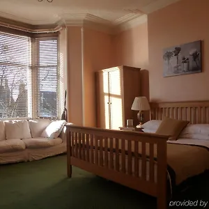https://inn-at-the-park.hotelsaberdeenuk.com